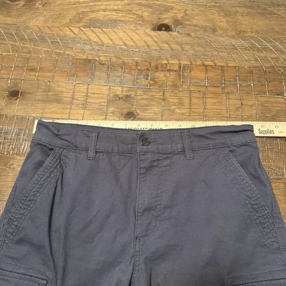DKNY Gray Cargo Shorts Casual Durable Design size 30 men’s shorts